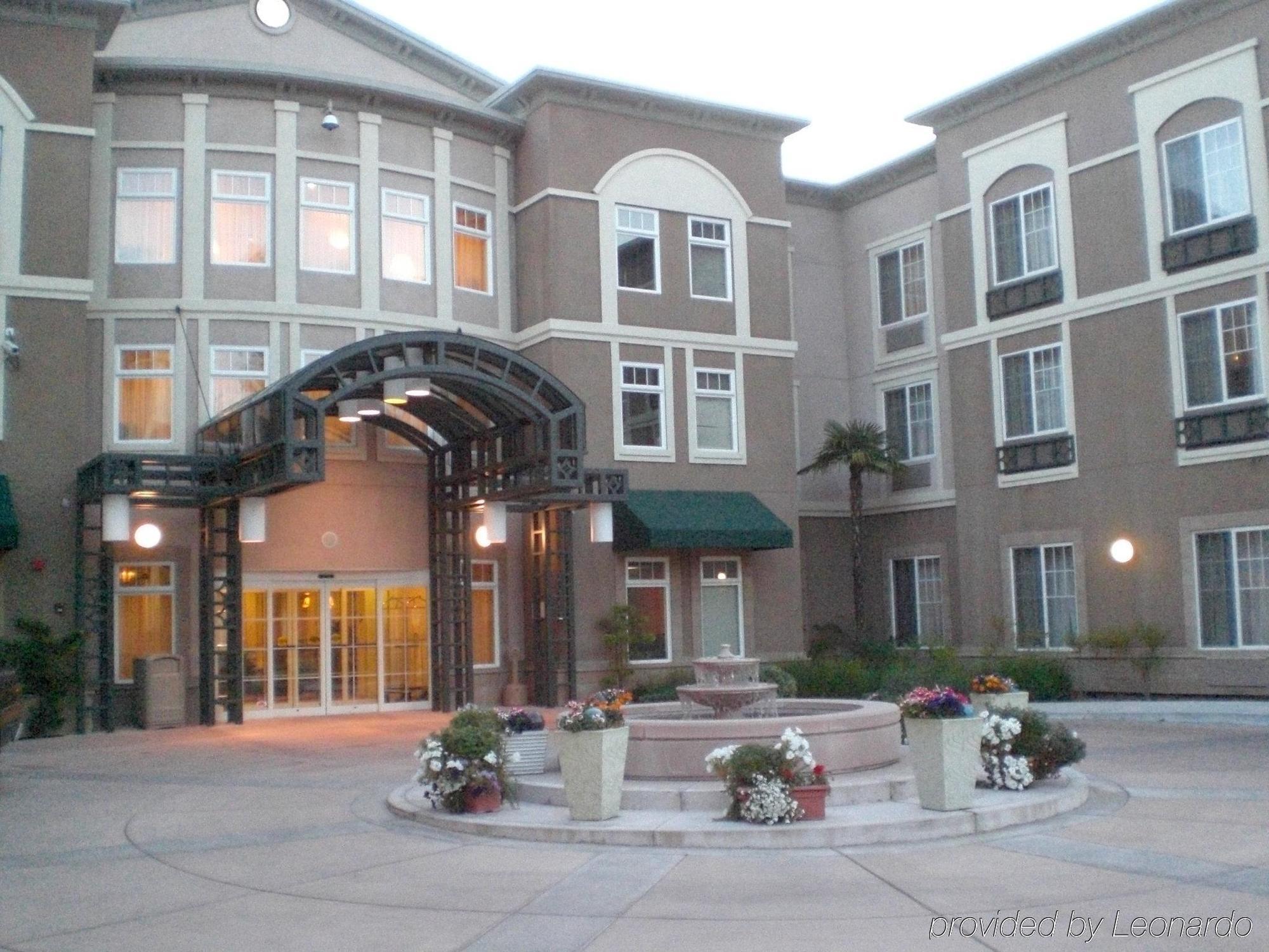 Holiday Inn Express Windsor Sonoma Wine Country By Ihg Esterno foto