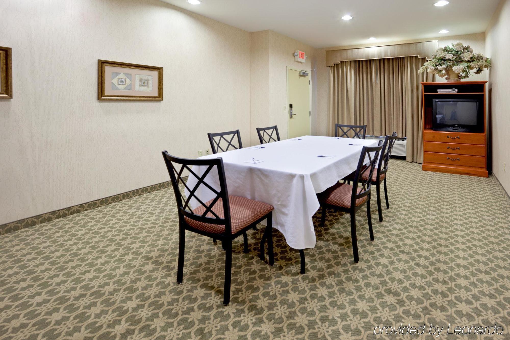 Holiday Inn Express Windsor Sonoma Wine Country By Ihg Ristorante foto