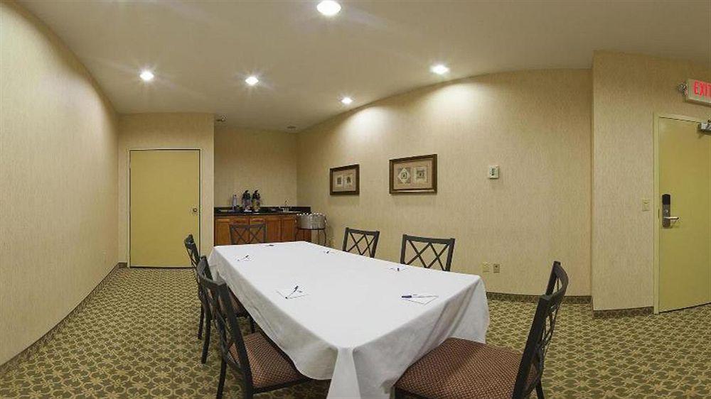 Holiday Inn Express Windsor Sonoma Wine Country By Ihg Esterno foto